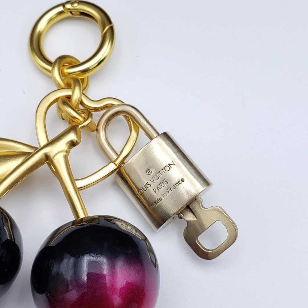 Authentic Louis Vuitton Padlock & Key Gold ✨Unbranded Bag Charm Keychain - Picture 5 of 13